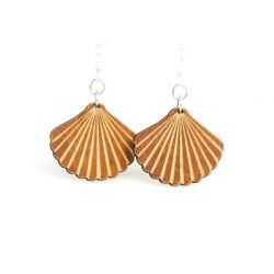 cinnamon shell wood earrings