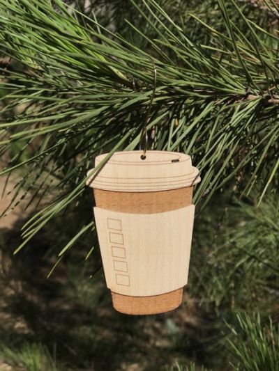 Lifestyle photo - Coffee to Go wood ornament